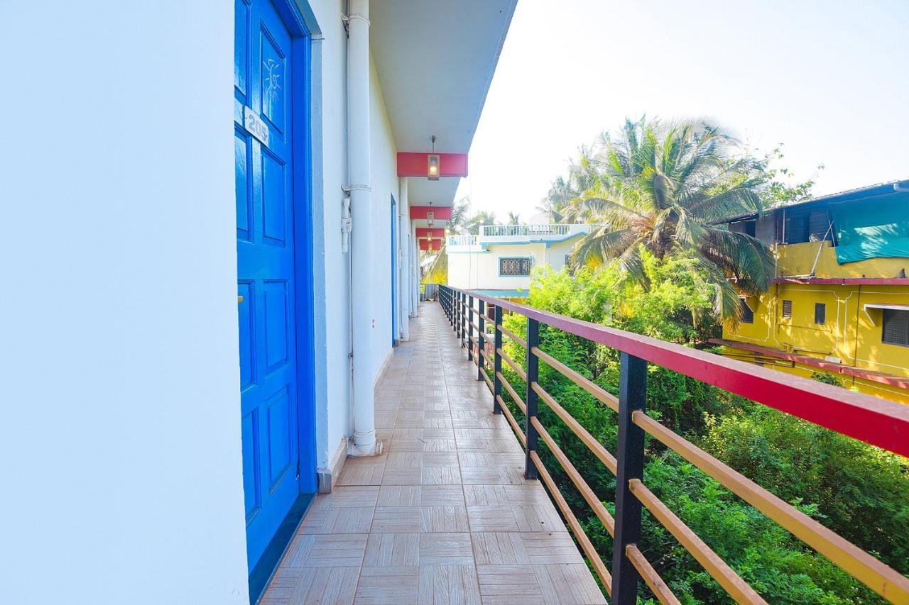 Fabexpress The Voyage Morjim Exterior foto
